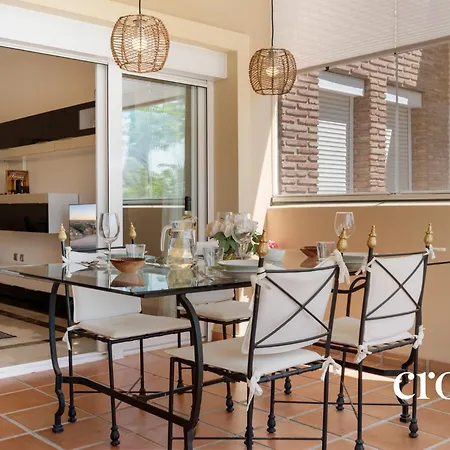 Elegance & Peace, Sunny Terrace, Toscana Hills *