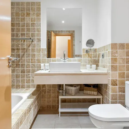 Golf Valley Apartment With Glazed Terrace דירה